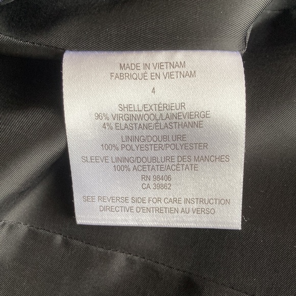 **SOLD** Theory wool Gabe B blazer, dark blue - Picture 10 of 15